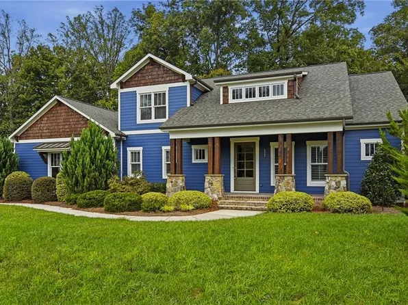 527 Lissara Lodge Dr, Lewisville, NC 27023