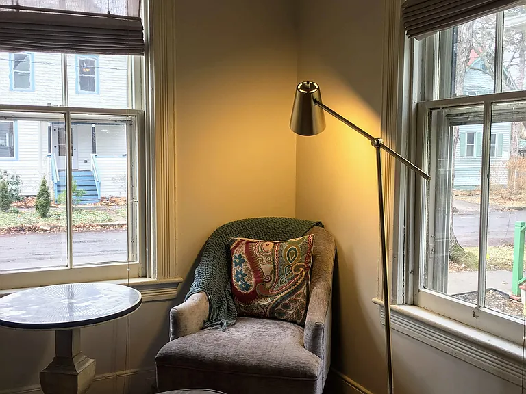 305 Utica St — Photo 8