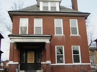 3219 Palm Pl, Saint Louis, MO 63107