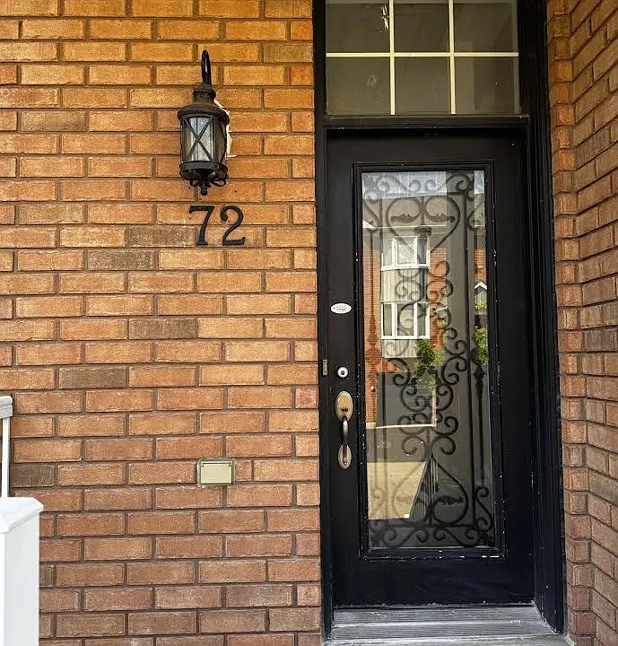271 Richvale Dr S #72