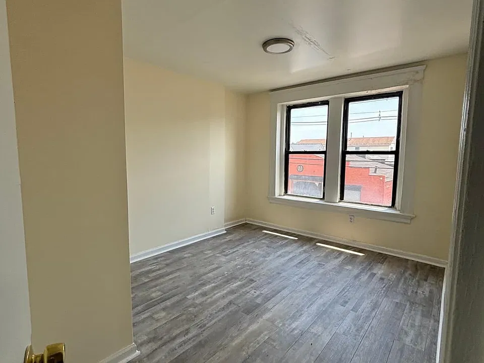 80-82-84 2nd St #84-3S
