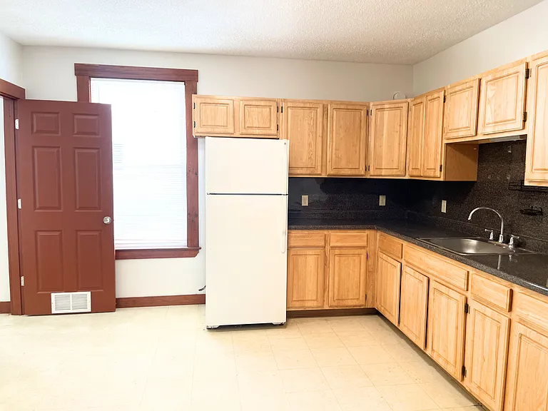25 Bennett St #2 — Photo 11