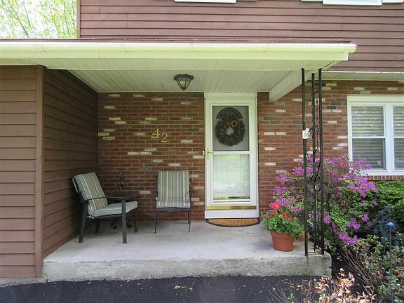 2nd image of 42 Ellendale Ave