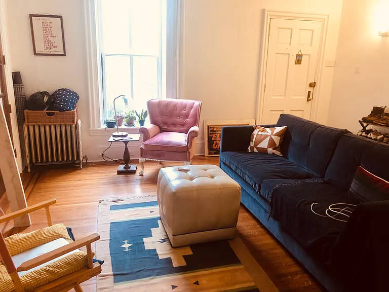270 W Washington Ln #1 — Photo 4