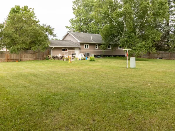 210 3rd Ave NE, Bertha, MN 56437
