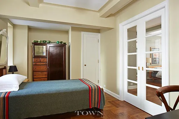 Sold by Town Residential | media 35