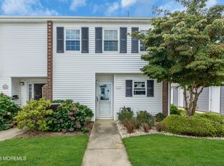 122 Walnut Dr, Spring Lake, NJ 07762