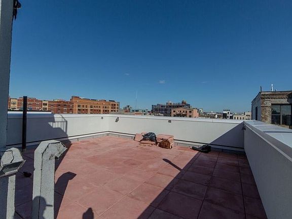 4th image of 30 Belvidere St #1F