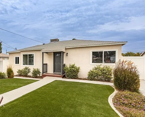 25770 Miramonte St Photo 1 25770 Miramonte St Photo 1