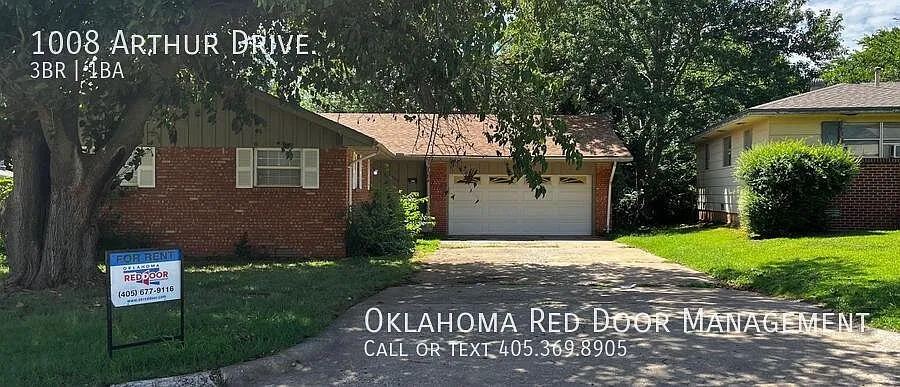 1008 Arthur Dr