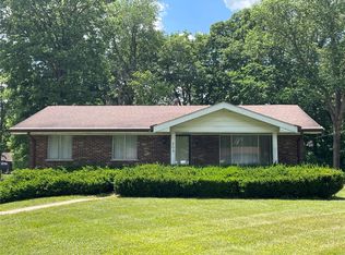 209 Linden Dr, Shiloh, IL 62221