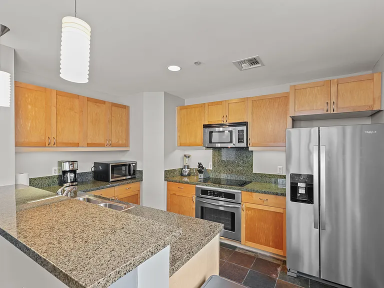 1150 J St #817 — Photo 7