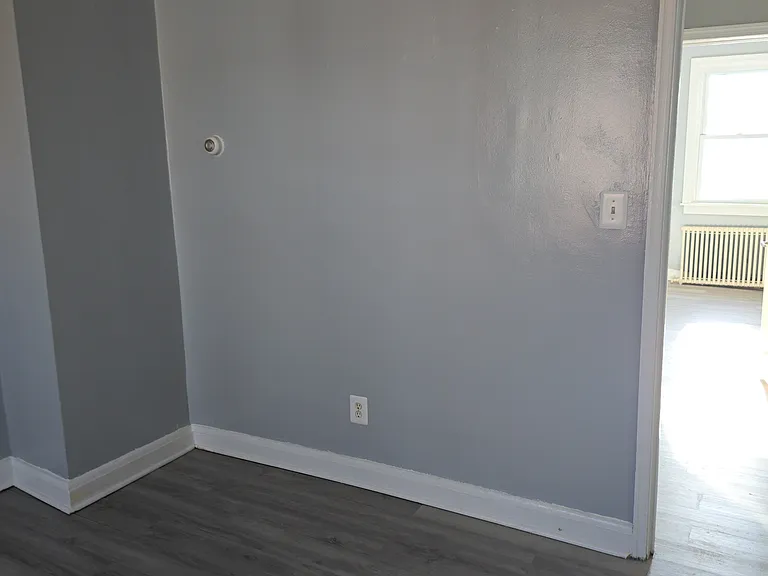 2992 Yorkway 1st 2nd F #F — Photo 12