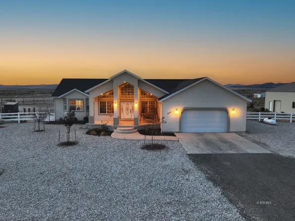 685 Diamondback Dr, Spring Creek, NV 89815