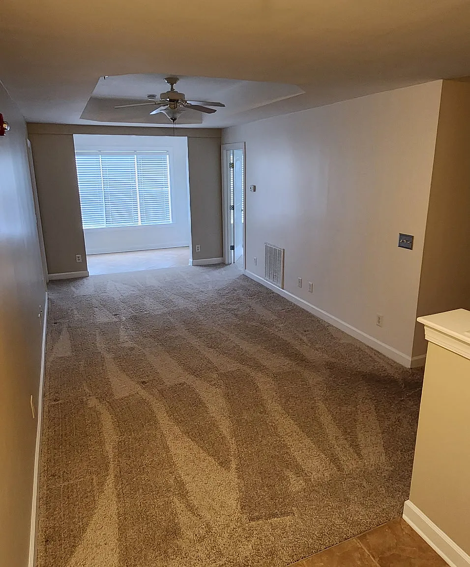 144 N Hines St — Photo 1