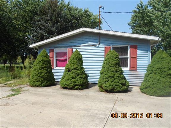 2nd image of 440 Lorelei Dr
