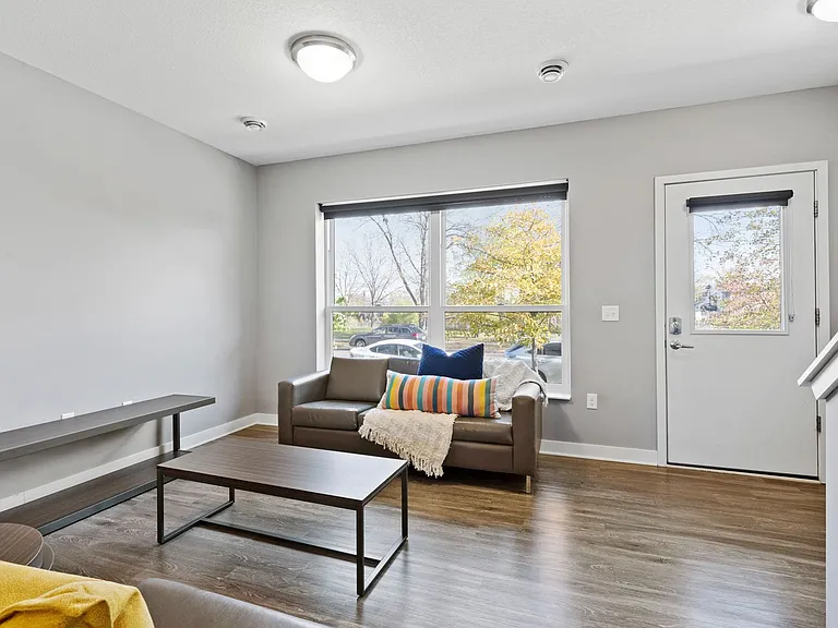 Spectrum Apartments & Townhomes — Photo 109