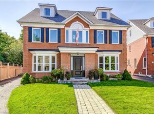 27 Morrison Creek Cres, Oakville, ON L6H 4C3