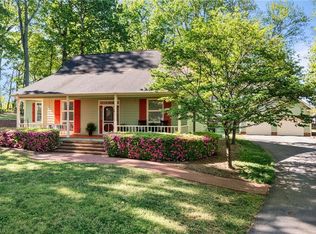 101 Blueberry Hill Dr, Statesville, NC 28625