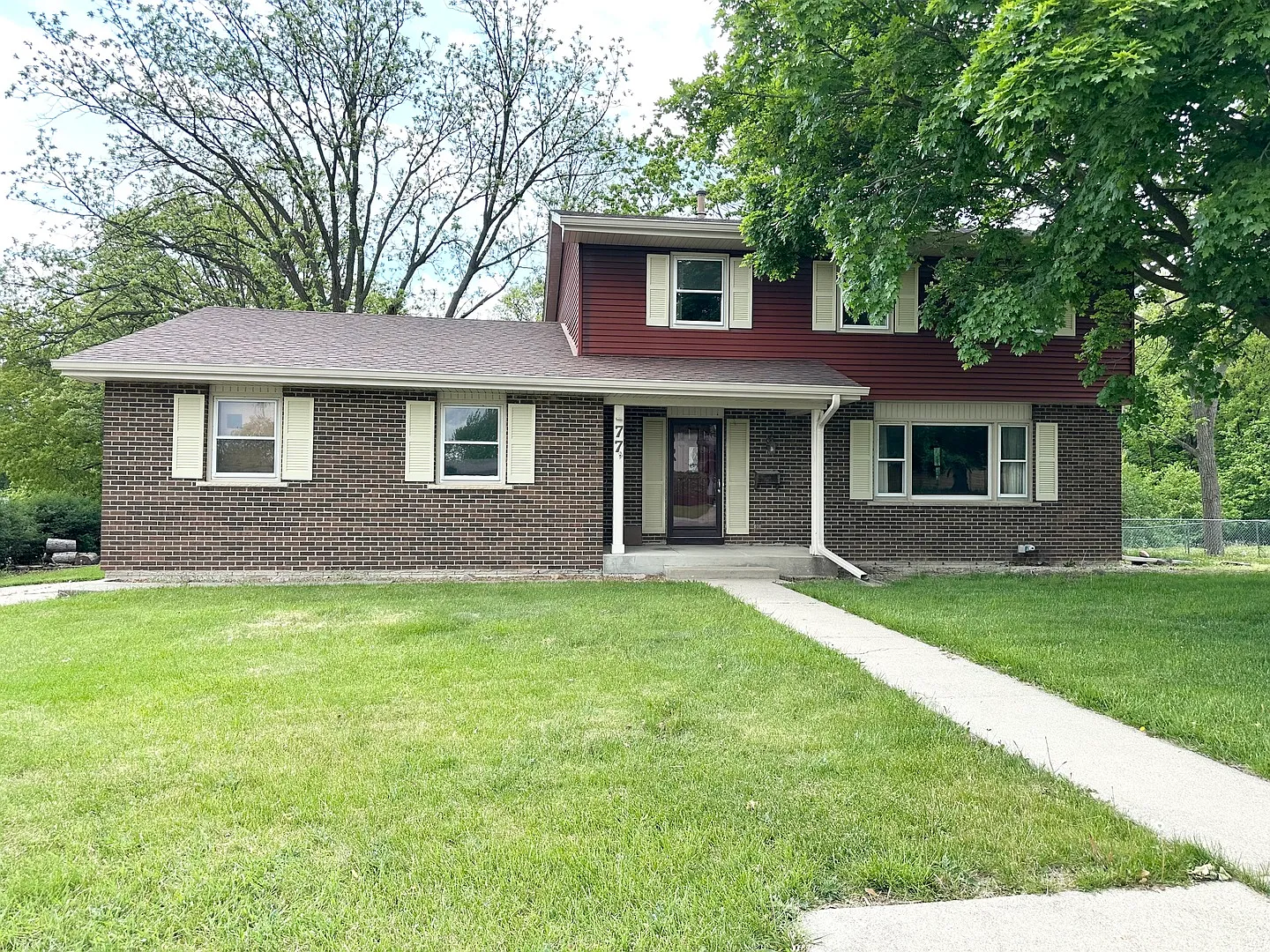 77 Briarcliff Ln photo 1