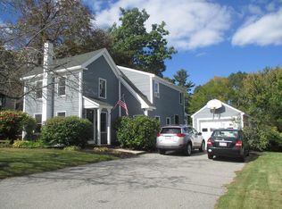 17 Beacon St, Amesbury, MA 01913