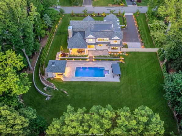 396 Knollwood Rd, Ridgewood, NJ 07450