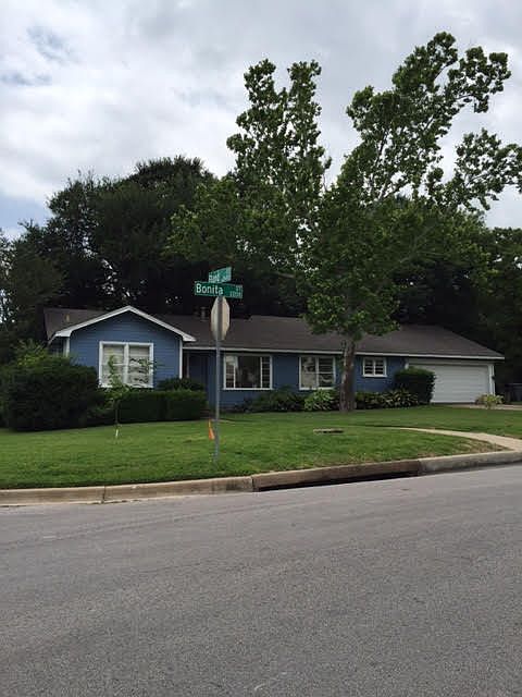 1st image of 2201 Bonita St