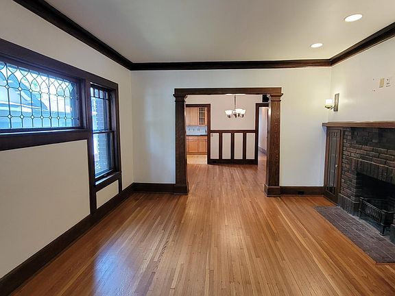 5th image of 3037 Knox Ave S #101