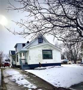 12208 Holborn Ave, Cleveland, OH, 44105