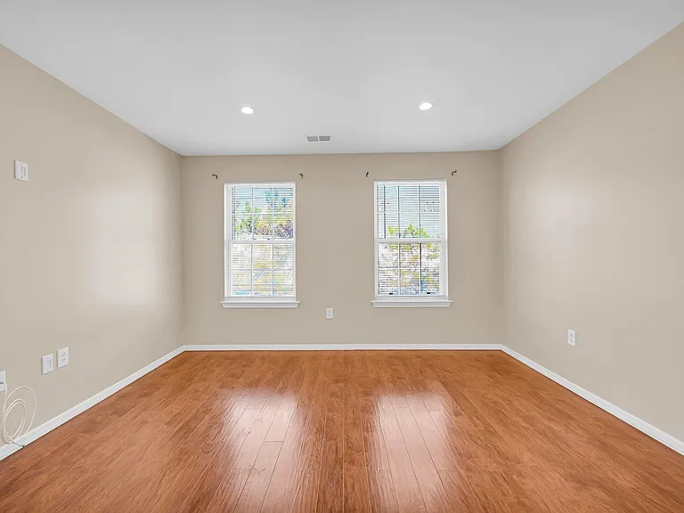 40 Cottonwood St — Photo 12