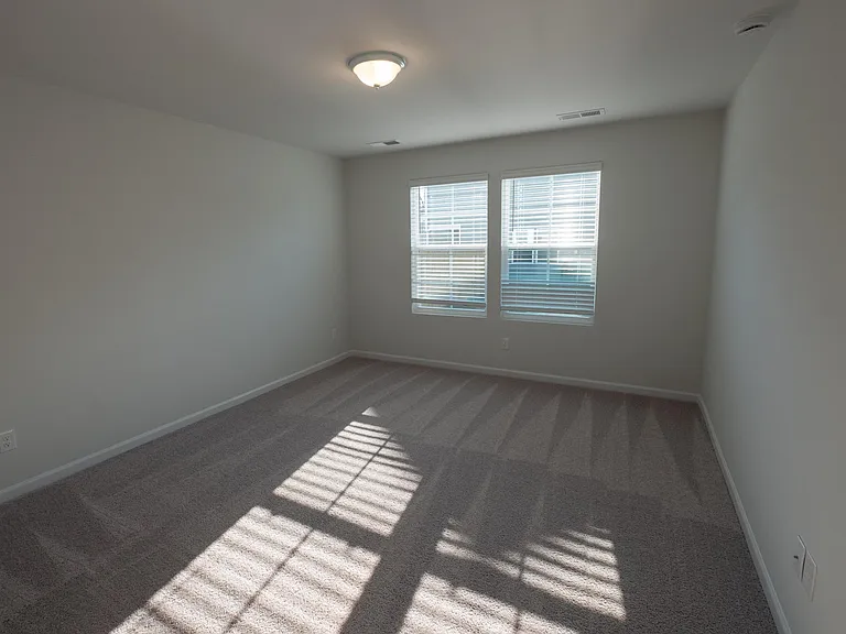 348 Braemar Dr — Photo 8