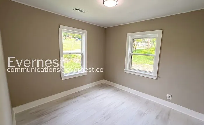 119 Westbrook Ave — Photo 8