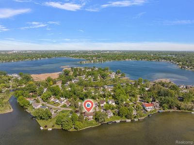 1196 Otter Ave, Waterford, MI, 48328