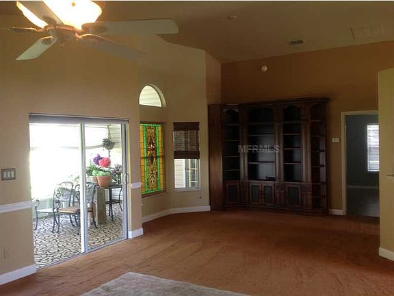 3rd image of 25305 Hibiscus St