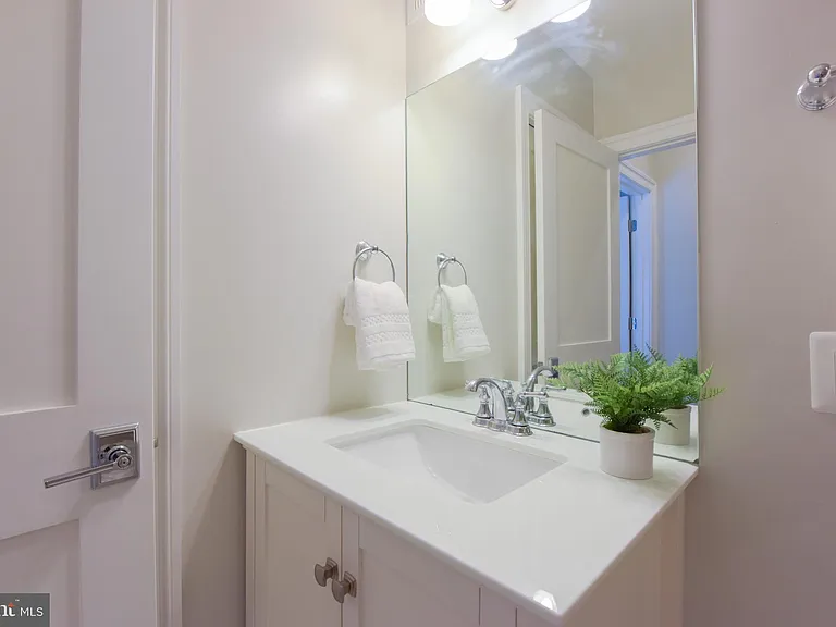 3921 Fulton St NW #3 — Photo 18