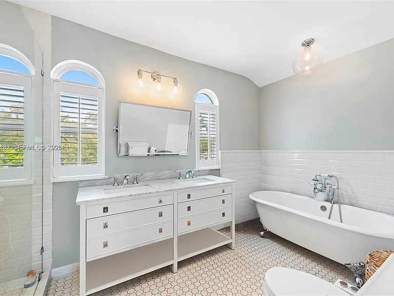 5621 Alton Rd — Photo 24