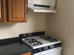 2 S Village Ave, Rockville Centre, NY 11570