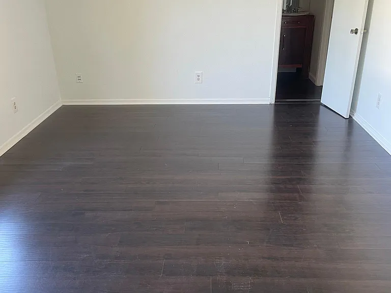 109 W Mockingbird Ln #4 — Photo 12