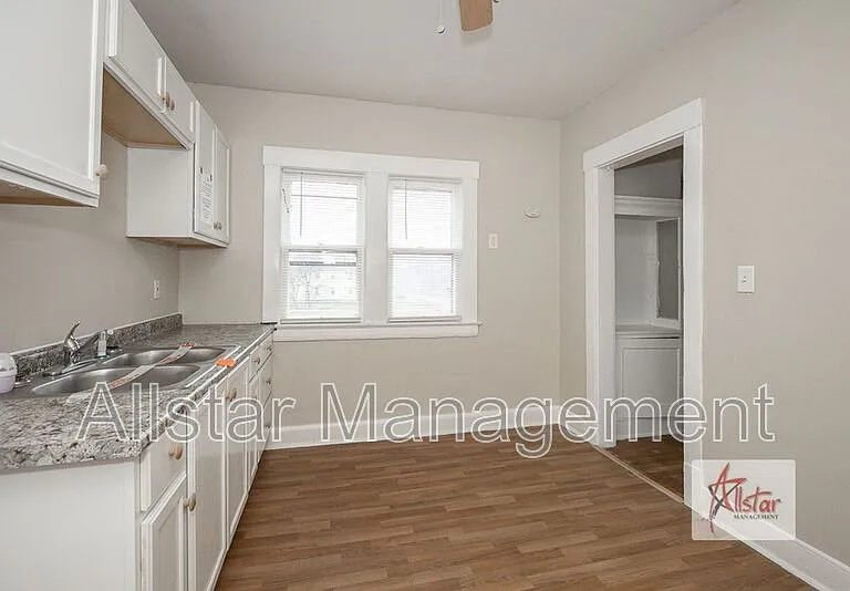 11602 Tuscora Ave #UP — Photo 25