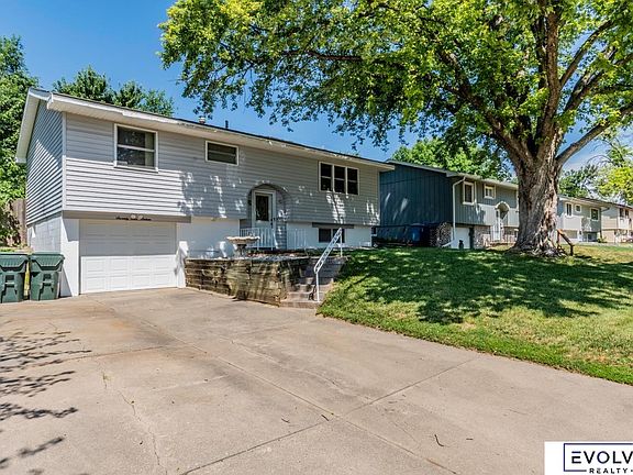 2nd image of 7416 Elm Dr