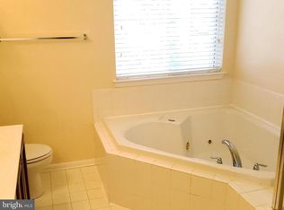 236 Country Ridge Dr, Red Lion, PA 17356