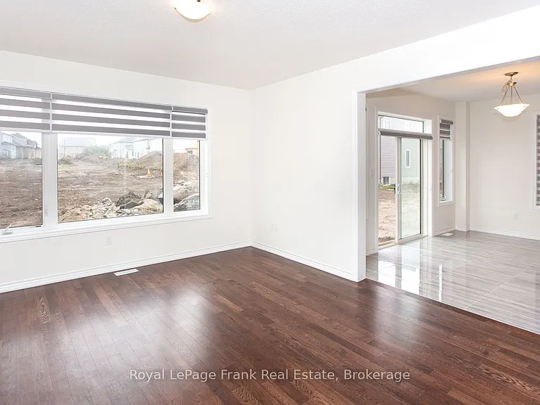 5 Hennessey Cres — Photo 7