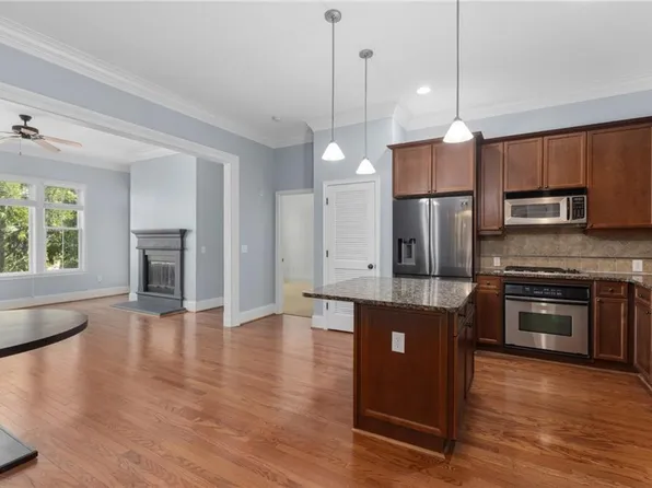 11 Perimeter Ctr E APT 1404, Dunwoody, GA 30346