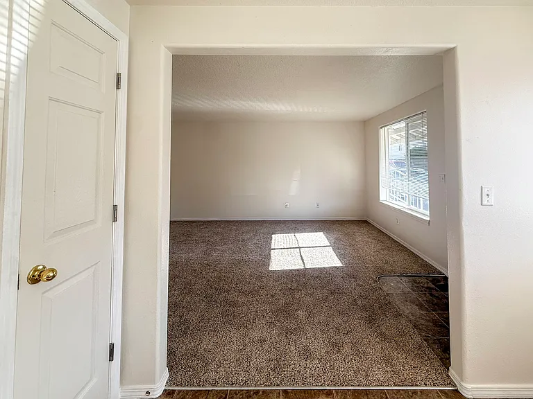 465 E Ellendale Ave #9 — Photo 10