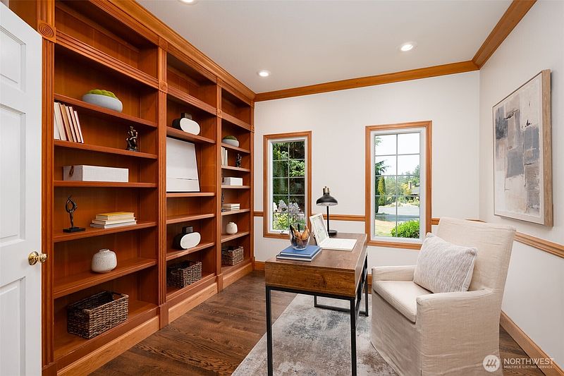 3rd image of 23837 SE 45th Street