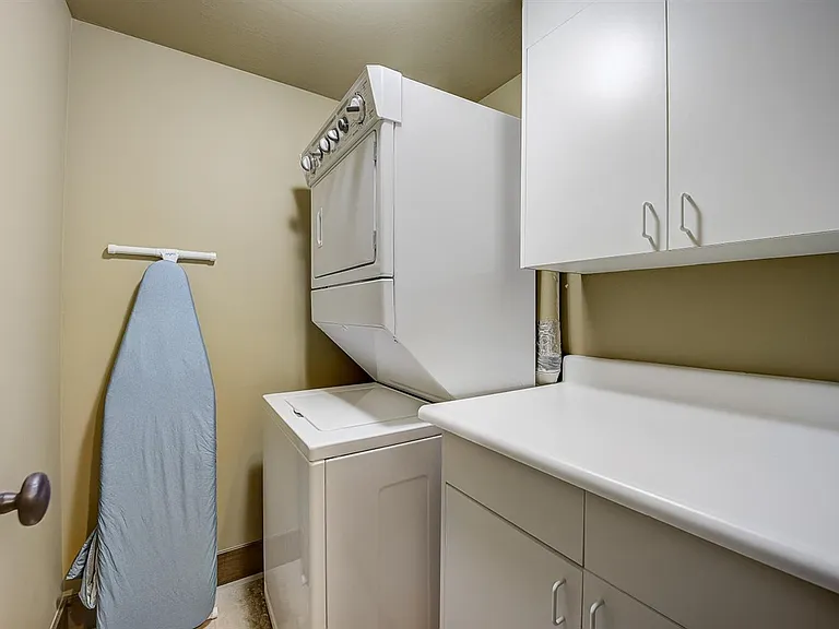 7580 Royal St E #24 — Photo 20