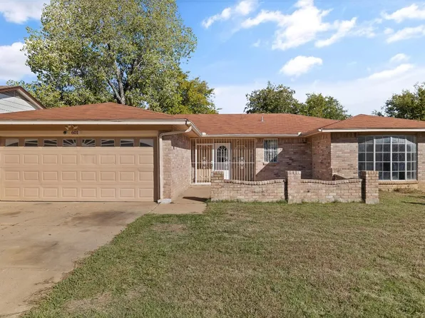 601 E Timberview Ln, Arlington, TX 76014