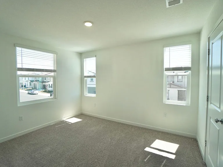 1788 Eiffel St — Photo 14