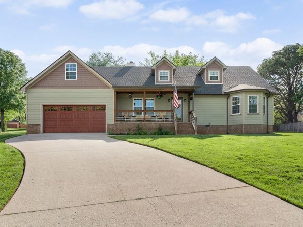1329 Grand Ct, Murfreesboro, TN 37129