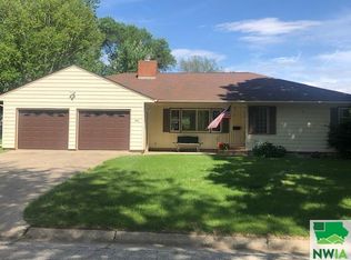 408 Willow St, Aurelia, IA 51005